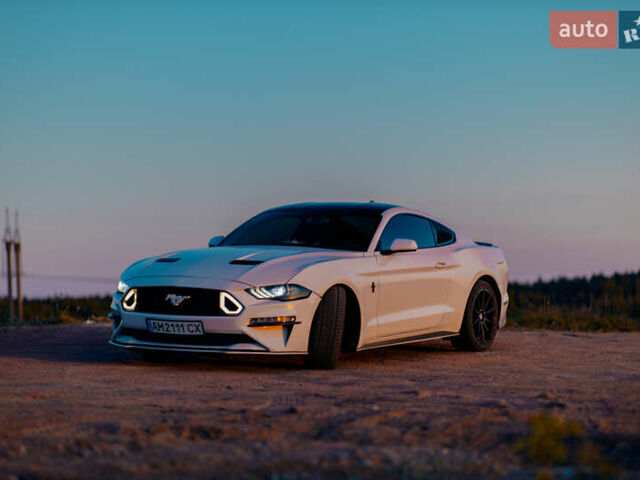 Форд Мустанг 2020 в Житомире на Automoto.ua Белый Форд Мустанг, объемом двигателя 2.3 л и пробегом 107 тыс. км за 22800 $, фото 10 на Automoto.ua