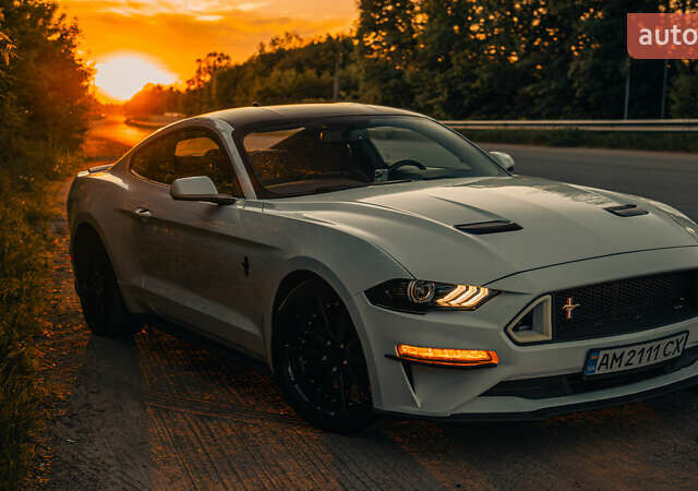 Форд Мустанг 2020 в Житомире на Automoto.ua Белый Форд Мустанг, объемом двигателя 2.3 л и пробегом 107 тыс. км за 22800 $, фото 2 на Automoto.ua