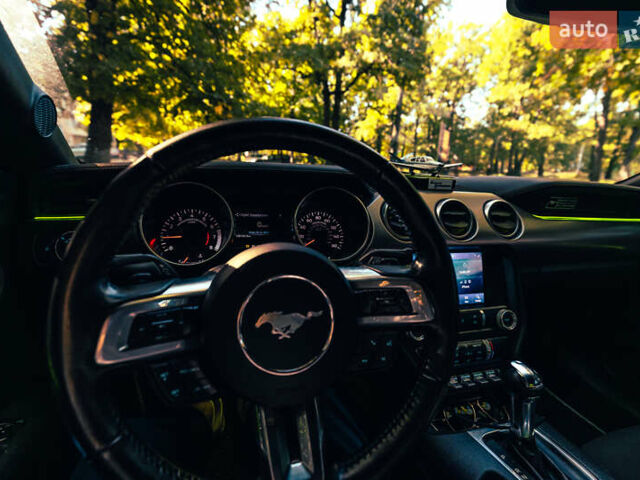Форд Мустанг 2020 в Житомире на Automoto.ua Белый Форд Мустанг, объемом двигателя 2.3 л и пробегом 107 тыс. км за 22800 $, фото 18 на Automoto.ua