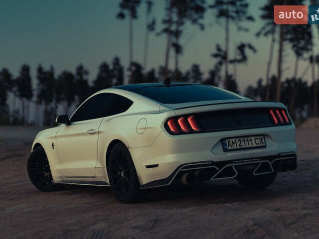 Форд Мустанг 2020 в Житомире на Automoto.ua Белый Форд Мустанг, объемом двигателя 2.3 л и пробегом 107 тыс. км за 22800 $, фото 12 на Automoto.ua