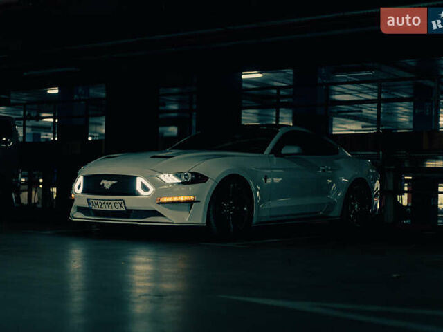 Форд Мустанг 2020 в Житомире на Automoto.ua Белый Форд Мустанг, объемом двигателя 2.3 л и пробегом 107 тыс. км за 22800 $, фото 7 на Automoto.ua