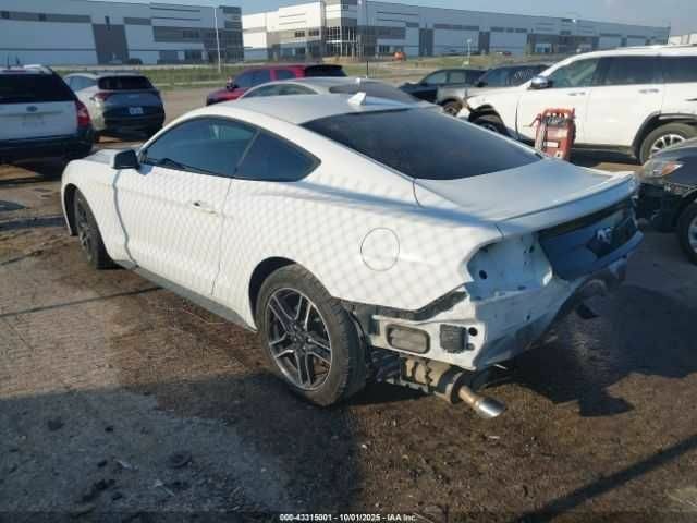 Білий Форд Мустанг, об'ємом двигуна 2.3 л та пробігом 88 тис. км за 7000 $, фото 2 на Automoto.ua