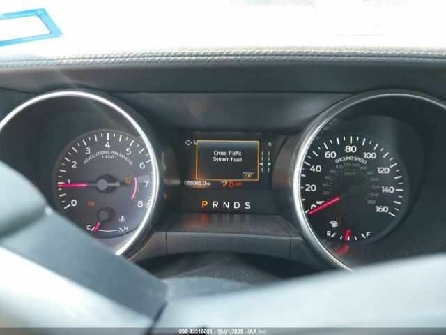 Білий Форд Мустанг, об'ємом двигуна 2.3 л та пробігом 88 тис. км за 7000 $, фото 6 на Automoto.ua