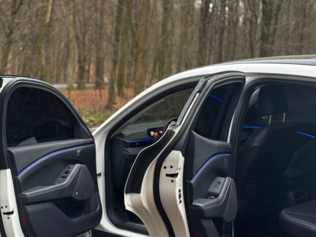 Білий Форд Мустанг, об'ємом двигуна 0 л та пробігом 8 тис. км за 26700 $, фото 12 на Automoto.ua