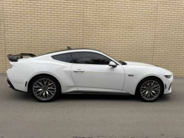 Форд Мустанг 2024 в Хмельницком на Automoto.ua Белый Форд Мустанг, объемом двигателя 5 л и пробегом 15 тыс. км за 27900 $, фото 8 на Automoto.ua