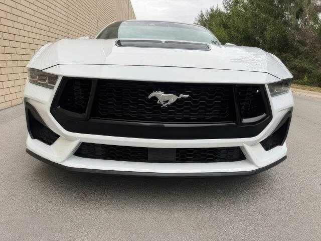 Форд Мустанг 2024 в Хмельницком на Automoto.ua Белый Форд Мустанг, объемом двигателя 5 л и пробегом 15 тыс. км за 27900 $, фото 1 на Automoto.ua