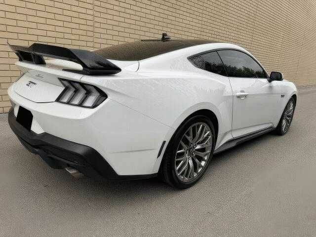 Форд Мустанг 2024 в Хмельницком на Automoto.ua Белый Форд Мустанг, объемом двигателя 5 л и пробегом 15 тыс. км за 27900 $, фото 5 на Automoto.ua