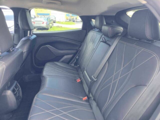 Белый Форд Мустанг, объемом двигателя 0 л и пробегом 15 тыс. км за 10000 $, фото 10 на Automoto.ua