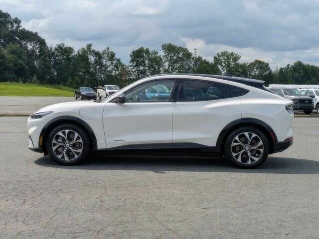 Белый Форд Мустанг, объемом двигателя 0 л и пробегом 17 тыс. км за 15000 $, фото 2 на Automoto.ua