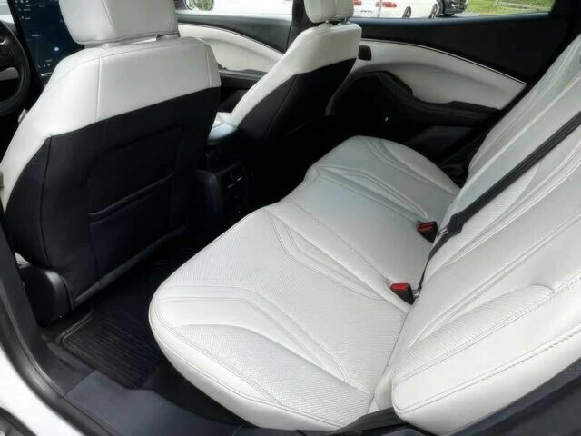 Белый Форд Мустанг, объемом двигателя 0 л и пробегом 17 тыс. км за 9900 $, фото 11 на Automoto.ua