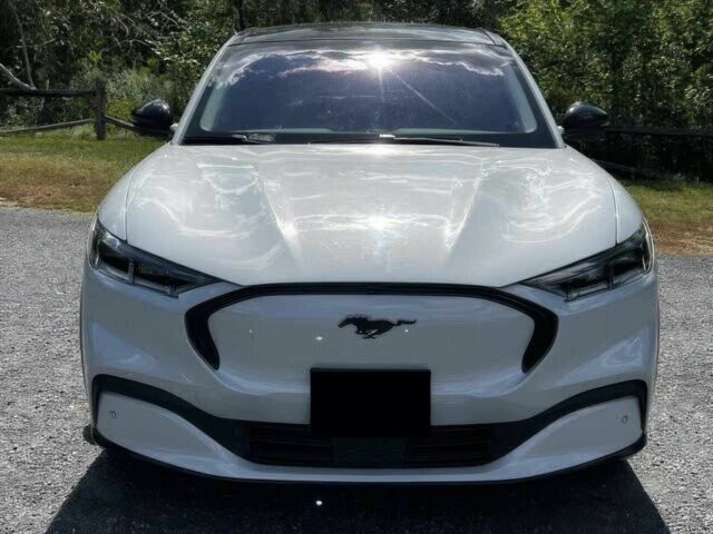 Белый Форд Мустанг, объемом двигателя 0 л и пробегом 17 тыс. км за 9900 $, фото 1 на Automoto.ua