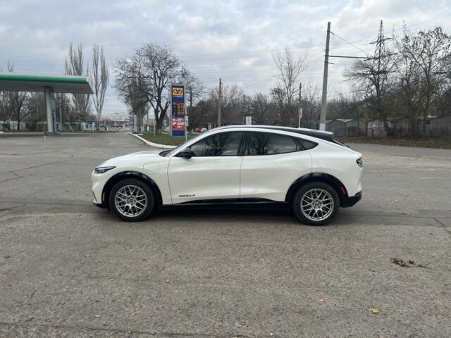 Белый Форд Мустанг, объемом двигателя 0 л и пробегом 31 тыс. км за 33000 $, фото 7 на Automoto.ua