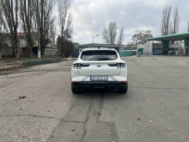 Белый Форд Мустанг, объемом двигателя 0 л и пробегом 31 тыс. км за 33000 $, фото 6 на Automoto.ua