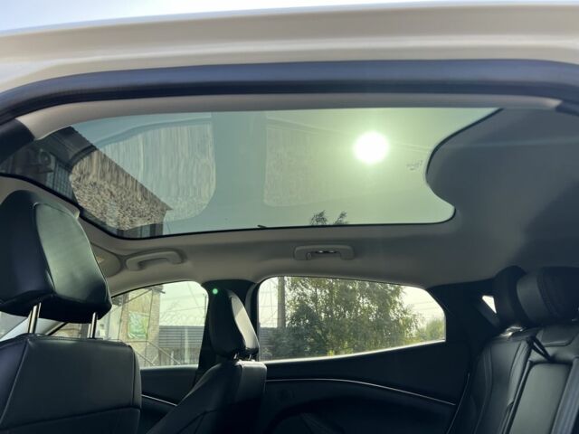 Белый Форд Мустанг, объемом двигателя 0 л и пробегом 31 тыс. км за 33000 $, фото 20 на Automoto.ua