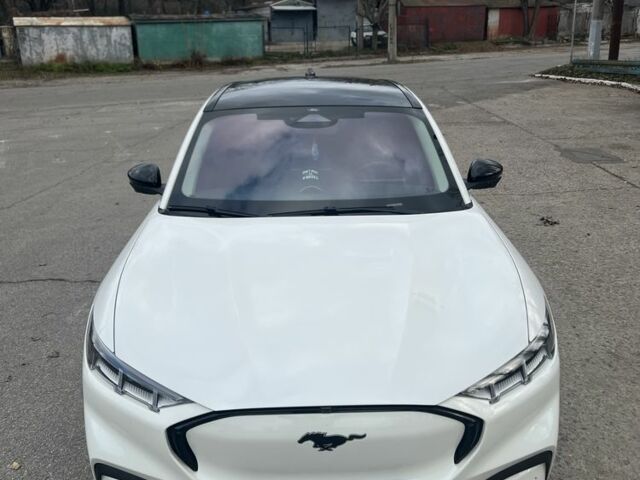 Белый Форд Мустанг, объемом двигателя 0 л и пробегом 31 тыс. км за 33000 $, фото 11 на Automoto.ua