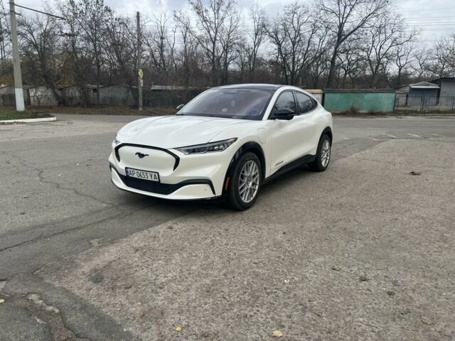 Белый Форд Мустанг, объемом двигателя 0 л и пробегом 31 тыс. км за 33000 $, фото 1 на Automoto.ua