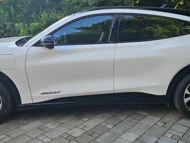 Білий Форд Мустанг, об'ємом двигуна 0 л та пробігом 11 тис. км за 16800 $, фото 3 на Automoto.ua