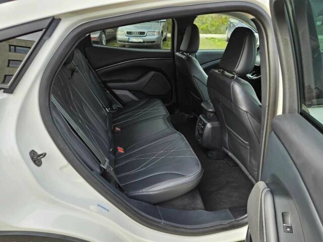 Білий Форд Мустанг, об'ємом двигуна 0 л та пробігом 22 тис. км за 14700 $, фото 16 на Automoto.ua