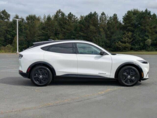 Белый Форд Мустанг, объемом двигателя 0 л и пробегом 23 тыс. км за 11300 $, фото 3 на Automoto.ua