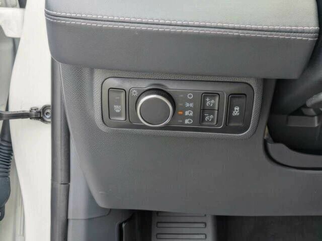 Белый Форд Мустанг, объемом двигателя 0 л и пробегом 23 тыс. км за 11300 $, фото 10 на Automoto.ua