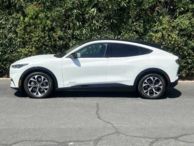 Белый Форд Мустанг, объемом двигателя 0 л и пробегом 18 тыс. км за 15700 $, фото 3 на Automoto.ua