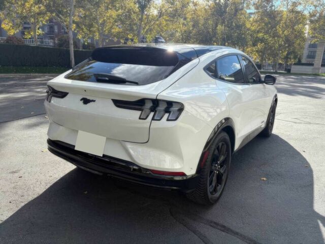 Белый Форд Мустанг, объемом двигателя 0 л и пробегом 14 тыс. км за 17800 $, фото 5 на Automoto.ua