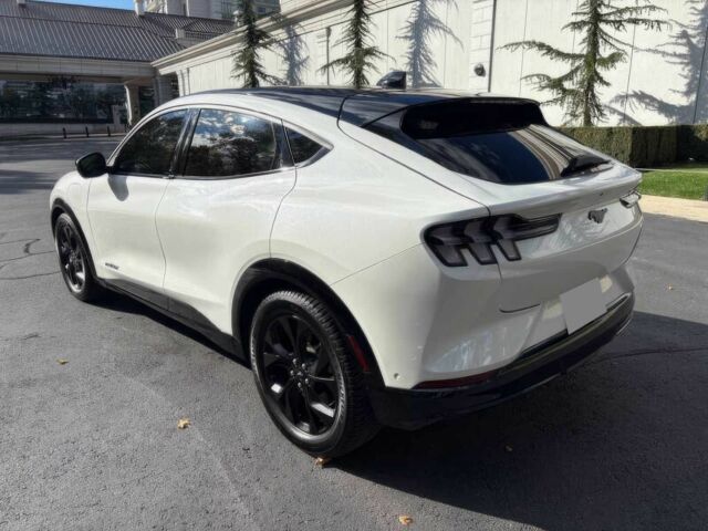 Белый Форд Мустанг, объемом двигателя 0 л и пробегом 14 тыс. км за 17800 $, фото 7 на Automoto.ua