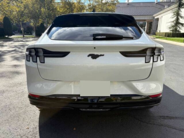 Белый Форд Мустанг, объемом двигателя 0 л и пробегом 14 тыс. км за 17800 $, фото 6 на Automoto.ua