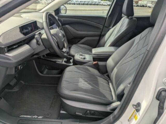 Белый Форд Мустанг, объемом двигателя 0 л и пробегом 23 тыс. км за 11300 $, фото 7 на Automoto.ua