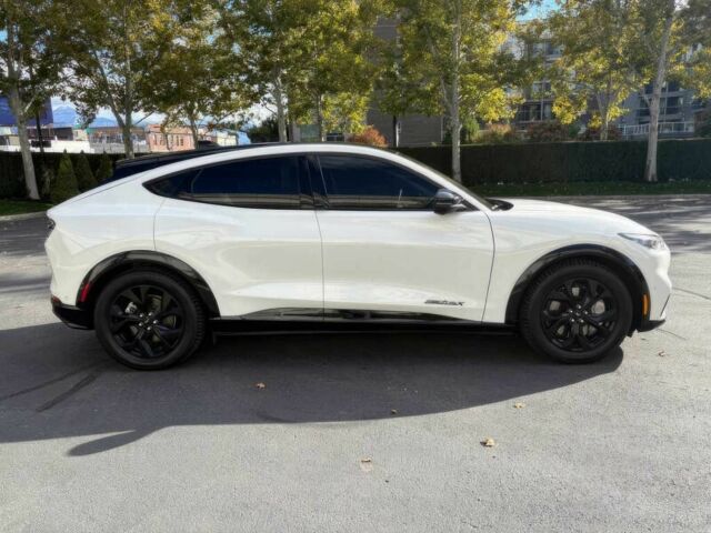 Белый Форд Мустанг, объемом двигателя 0 л и пробегом 14 тыс. км за 17800 $, фото 3 на Automoto.ua