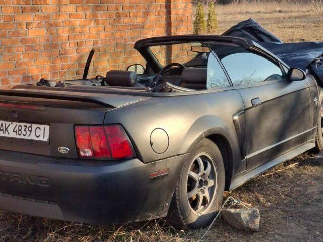 Черный Форд Мустанг, объемом двигателя 4 л и пробегом 1000 тыс. км за 4771 $, фото 10 на Automoto.ua