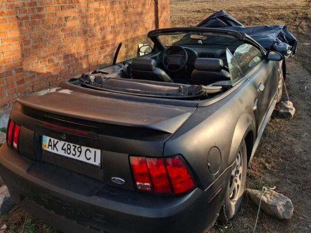 Черный Форд Мустанг, объемом двигателя 4 л и пробегом 1000 тыс. км за 4771 $, фото 11 на Automoto.ua