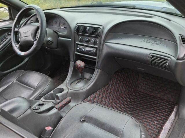 Черный Форд Мустанг, объемом двигателя 4 л и пробегом 1000 тыс. км за 4771 $, фото 15 на Automoto.ua