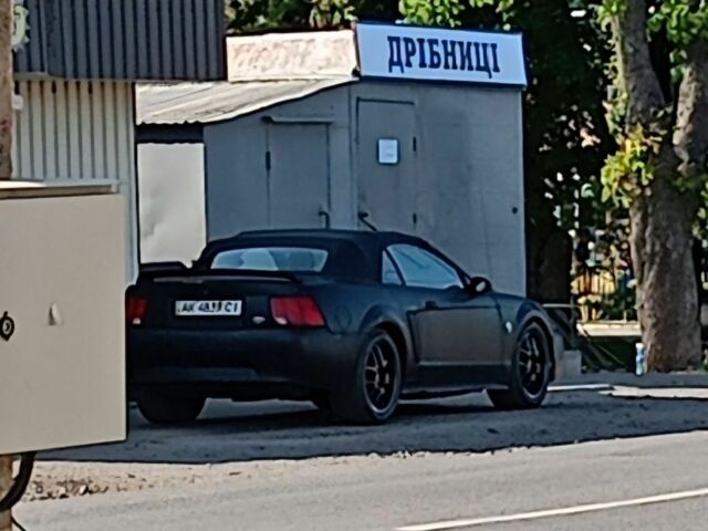 Черный Форд Мустанг, объемом двигателя 4 л и пробегом 1000 тыс. км за 4771 $, фото 6 на Automoto.ua