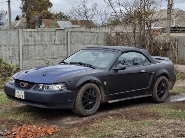 Черный Форд Мустанг, объемом двигателя 4 л и пробегом 1000 тыс. км за 4771 $, фото 3 на Automoto.ua