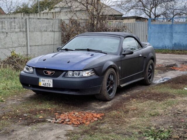 Черный Форд Мустанг, объемом двигателя 4 л и пробегом 1000 тыс. км за 4771 $, фото 5 на Automoto.ua