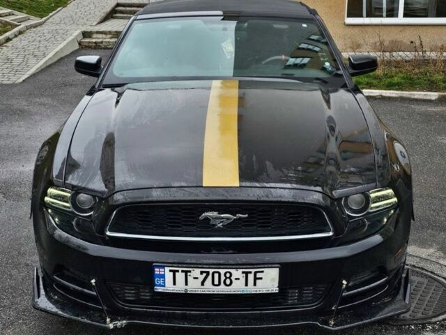 Черный Форд Мустанг, объемом двигателя 3.7 л и пробегом 138 тыс. км за 6500 $, фото 2 на Automoto.ua