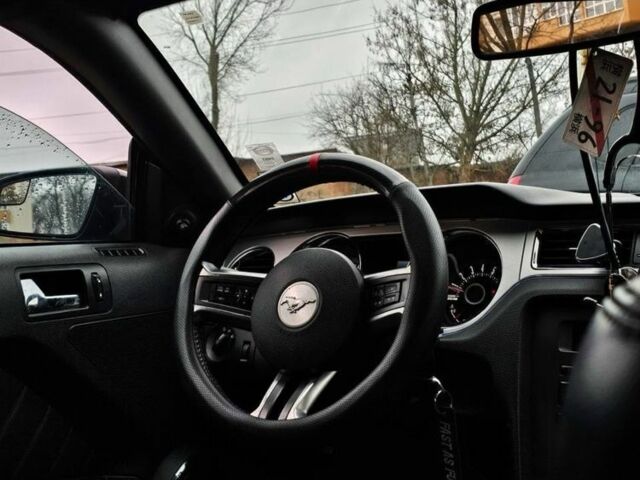 Черный Форд Мустанг, объемом двигателя 3.7 л и пробегом 138 тыс. км за 6500 $, фото 4 на Automoto.ua