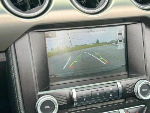 Черный Форд Мустанг, объемом двигателя 2.3 л и пробегом 79 тыс. км за 9000 $, фото 9 на Automoto.ua