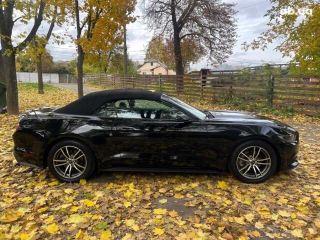 Черный Форд Мустанг, объемом двигателя 2.3 л и пробегом 101 тыс. км за 15990 $, фото 3 на Automoto.ua