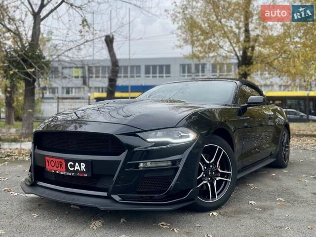 Черный Форд Мустанг, объемом двигателя 2.26 л и пробегом 121 тыс. км за 17999 $, фото 1 на Automoto.ua