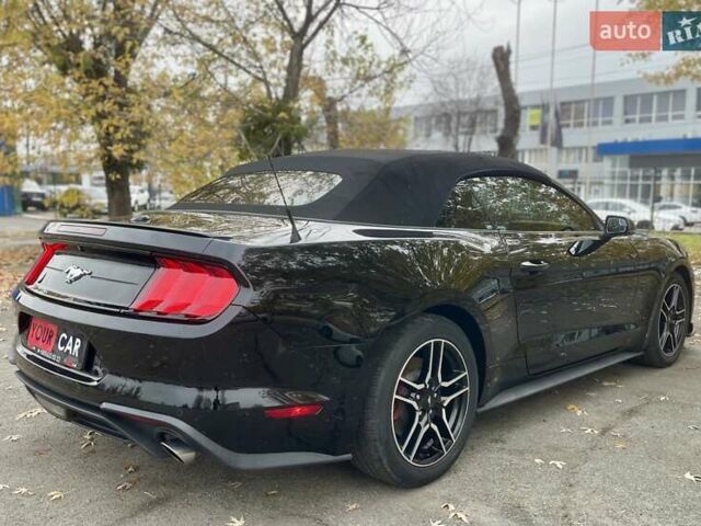 Черный Форд Мустанг, объемом двигателя 2.26 л и пробегом 121 тыс. км за 17999 $, фото 16 на Automoto.ua