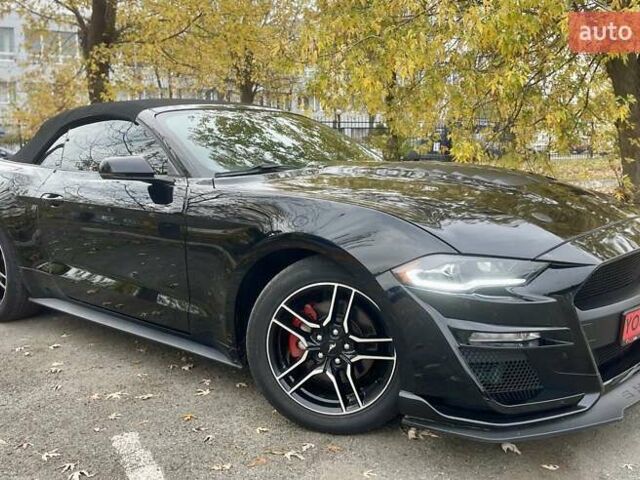 Черный Форд Мустанг, объемом двигателя 2.26 л и пробегом 121 тыс. км за 17999 $, фото 10 на Automoto.ua
