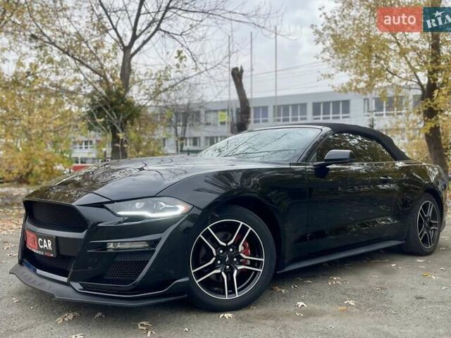 Черный Форд Мустанг, объемом двигателя 2.26 л и пробегом 121 тыс. км за 17999 $, фото 4 на Automoto.ua