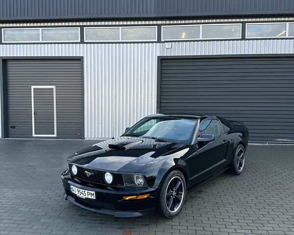 Черный Форд Мустанг, объемом двигателя 4.61 л и пробегом 96 тыс. км за 16000 $, фото 9 на Automoto.ua