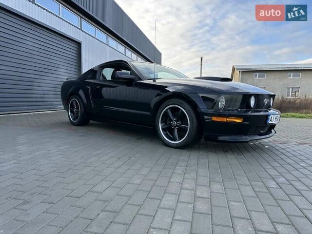 Черный Форд Мустанг, объемом двигателя 4.61 л и пробегом 96 тыс. км за 16000 $, фото 2 на Automoto.ua