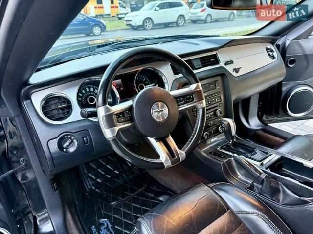 Чорний Форд Мустанг, об'ємом двигуна 3.7 л та пробігом 237 тис. км за 11999 $, фото 38 на Automoto.ua