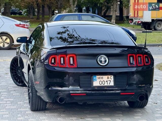 Чорний Форд Мустанг, об'ємом двигуна 3.7 л та пробігом 237 тис. км за 11999 $, фото 31 на Automoto.ua