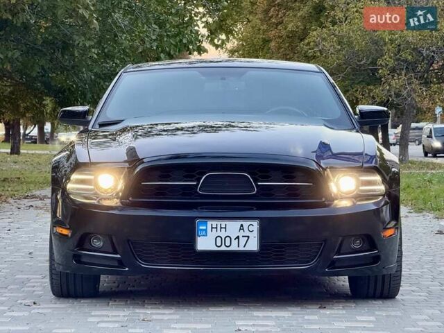 Чорний Форд Мустанг, об'ємом двигуна 3.7 л та пробігом 237 тис. км за 11999 $, фото 1 на Automoto.ua
