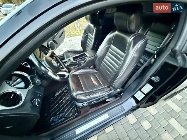 Чорний Форд Мустанг, об'ємом двигуна 3.7 л та пробігом 237 тис. км за 11999 $, фото 37 на Automoto.ua